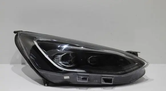 Ford Focus Headlight/headlamp JX7B13E016CE