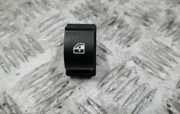 Fiat Tipo Electric window control switch