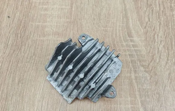 BMW 4 G22 G23 G24 G26 Voltage converter/converter module 230723R