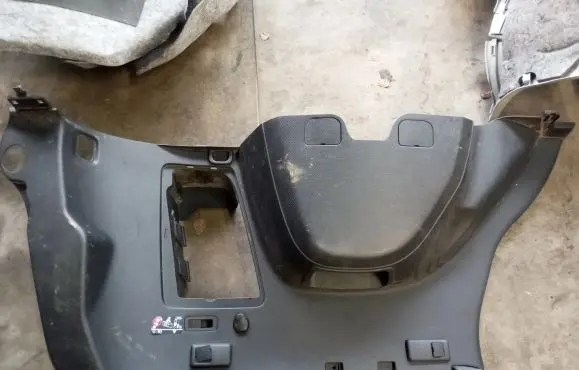 Mitsubishi Outlander Other trunk/boot trim element 7230A300XA
