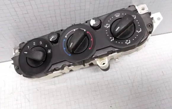 Ford Focus Climate control unit 3M5T19980AD