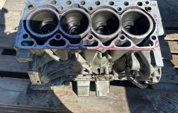 Volvo V60 Engine block 31430770