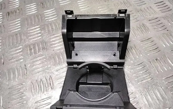 Cup holder
