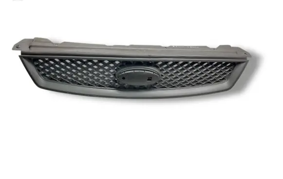 Ford Focus Front bumper upper radiator grill 4M518200D 4M518200CG 4M518136BC