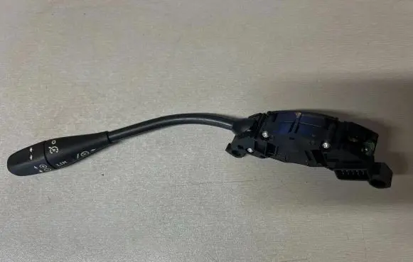 Mercedes-Benz C W203 Cruise control switch 