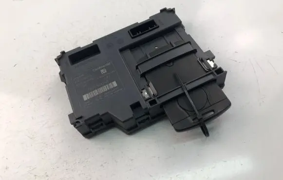 Renault Clio IV Other control units/modules 285906994R