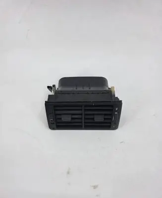 BMW 7 E38 Rear air vent grill 64228390117 64228390290