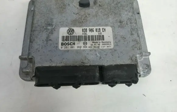 Volkswagen PASSAT B5 Engine control unit/module 038906018EH
