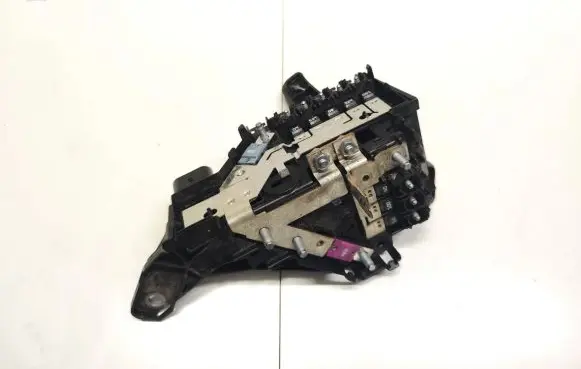 Mercedes-Benz GLC X253 C253 Fuse module