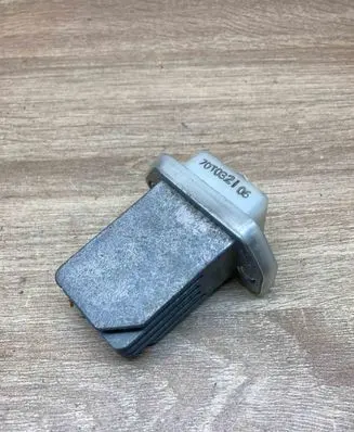 Nissan Note (E12) Heater blower motor/fan resistor 70T032106