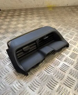 Toyota Yaris Cross Dash center air vent grill 55670K0090