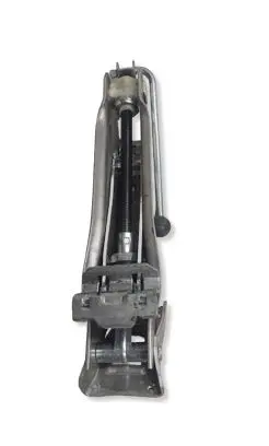 Audi A5 8T 8F Lift Jack 8L0011031A