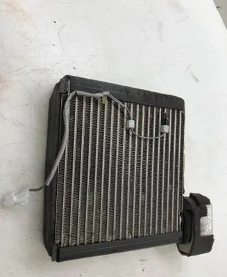 Air conditioning (A/C) radiator (interior)