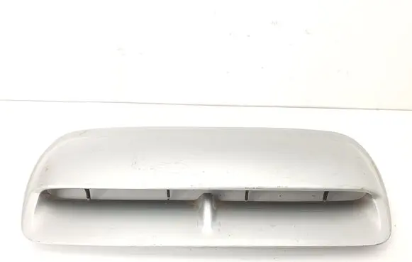 Subaru Impreza I Engine cover (trim)