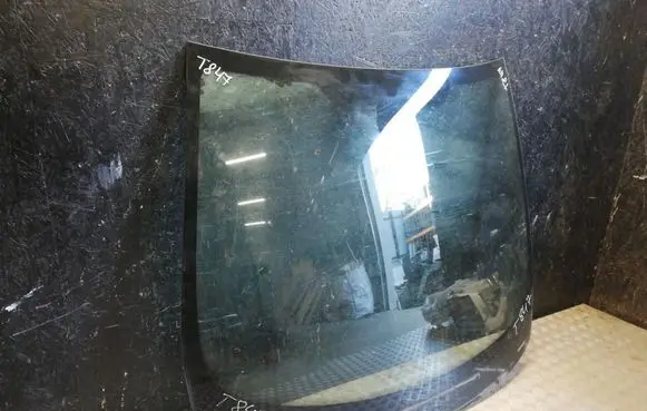 Renault Zoe Front windscreen/windshield window 