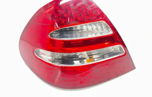 Mercedes-Benz E W211 Rear/tail lights A2118200364