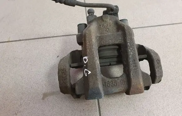 Jeep Grand Cherokee Rear brake caliper