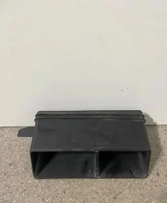 Audi A8 S8 D3 4E Air intake duct part 4E0129627H