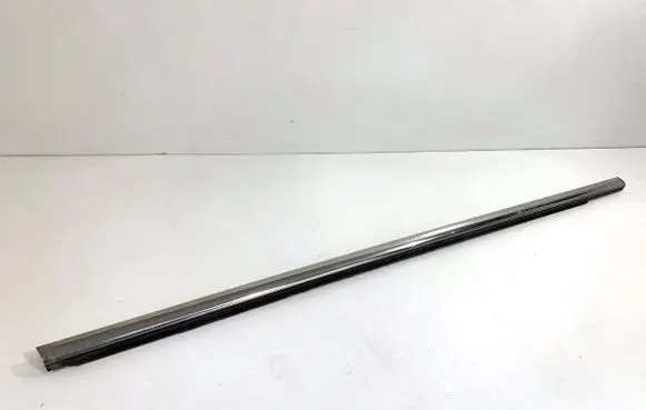 Ford Kuga II Front door glass trim molding 