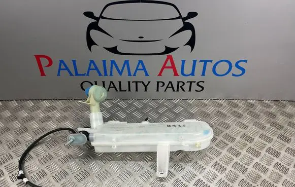 Peugeot 3008 III Windshield washer fluid reservoir/tank 9839834780