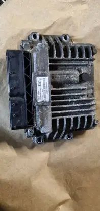 KIA Carnival Engine control unit/module 391044X910 R04120001C 412C001062580133