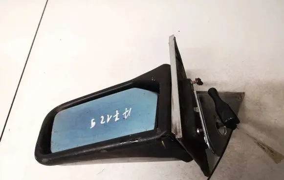 Mercedes-Benz W123 Front door electric wing mirror