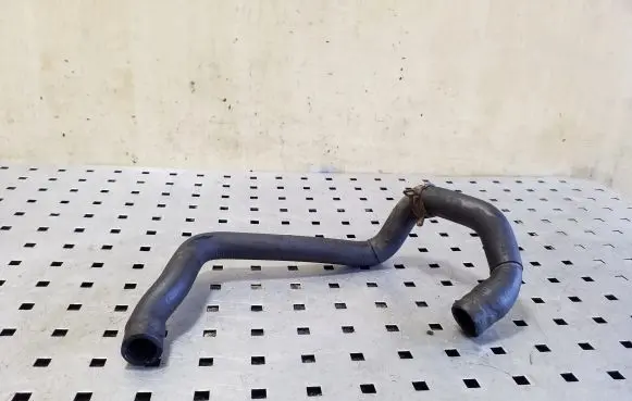 Volvo XC70 Engine coolant pipe/hose