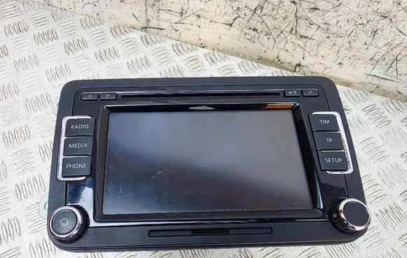 Skoda Superb B6 (3T) Radio/CD/DVD/GPS head unit 3T0035156B