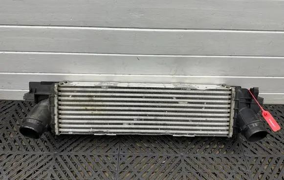 BMW 3 G20 G21 Intercooler radiator 8592701 T98692B