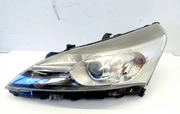 Toyota Verso-S Headlight/headlamp 811500F151