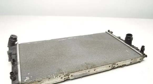 BMW 1 F20 F21 Coolant radiator 7618807