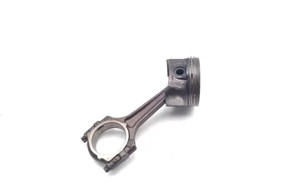 Opel Corsa D Piston with connecting rod A12XER