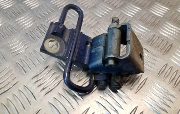 Seat Toledo II (1M) Rear door lower hinge 1J4833411C