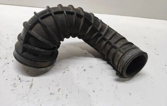 Volvo V70 Air intake hose/pipe 08634143