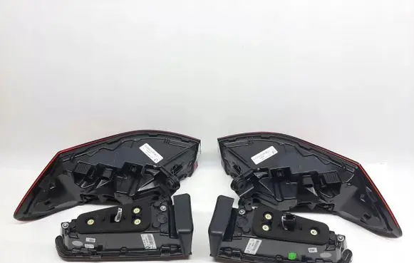 Skoda Superb B5 (3U) Rear/tail lights 3P0945095