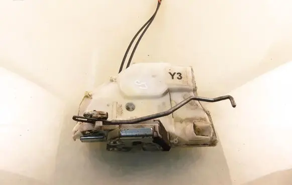 Front door lock