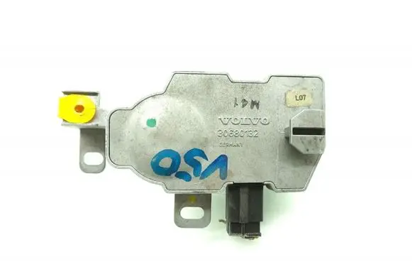 Volvo V50 Steering wheel axle 30680132