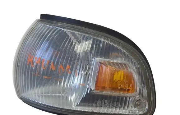 Hyundai H-100 Front indicator light 92301438