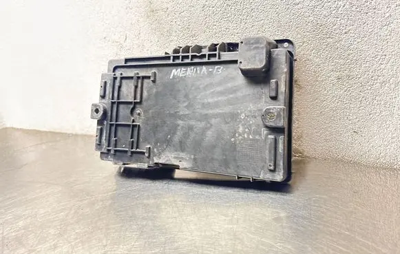 Opel Meriva B Battery tray 13312808 600002190