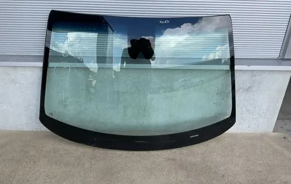 Hyundai Tucson TL Front windscreen/windshield window