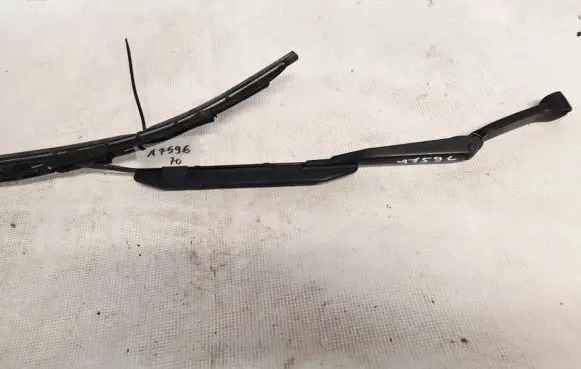 Audi 80 90 B3 Front wiper blade arm 893955407e
