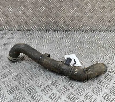 Land Rover Discovery 5 Engine coolant pipe/hose HPLA8286DA