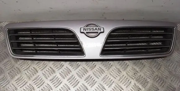 Nissan Maxima Front bumper upper radiator grill 6231044U00