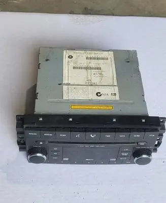 Dodge Journey Radio/CD/DVD/GPS head unit 05064924AG 031362