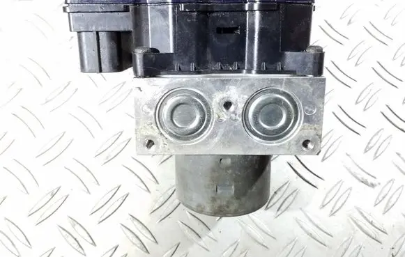 Ford Mondeo MK IV ABS Pump 8G912C405AB 16565704 B47QA