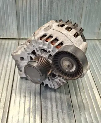 Volvo V40 Generator/alternator 31345236 FG18S107 312012956