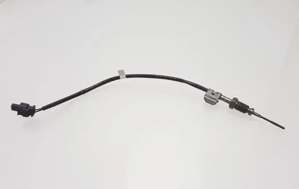 BMW 5 G30 G31 Exhaust gas temperature sensor 8589818