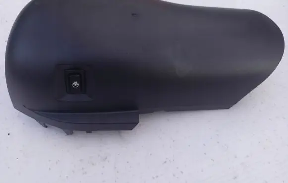 Dashboard lower bottom trim panel