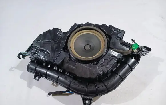 Ford Explorer VI Sound amplifier LB5T-18C804-BE