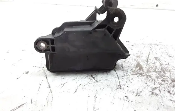 Vacuum air tank